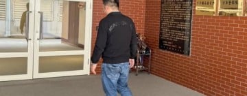 張峻因怒踹傅崐萁桌子 今去縣警局作筆錄