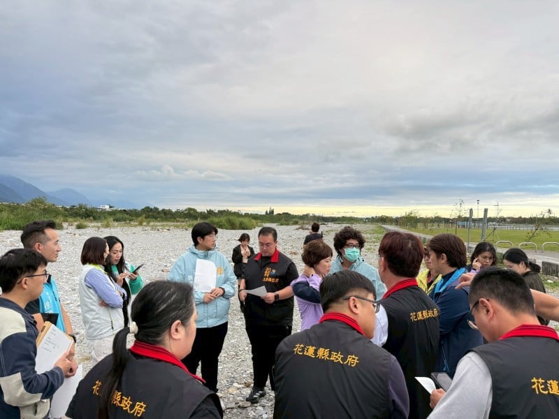 國福橋下美崙溪嚴重淤積 魏嘉彥盼縣府正視