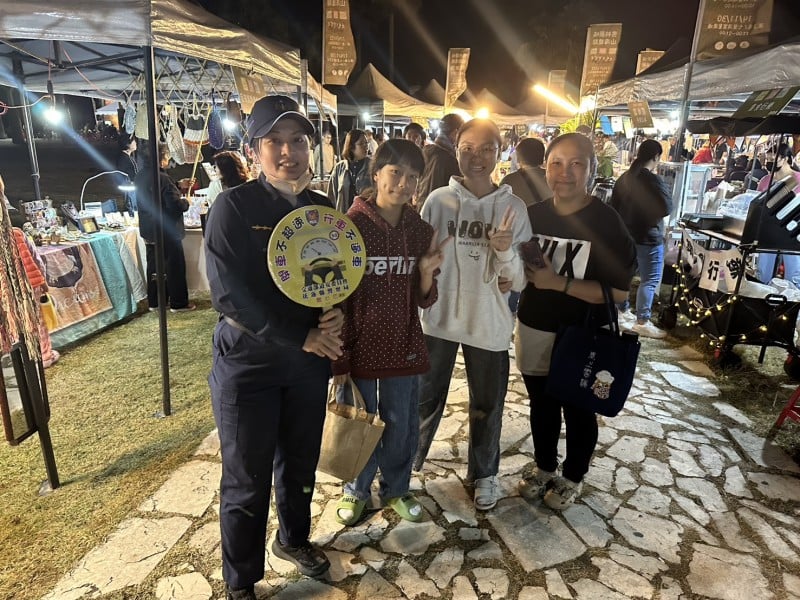 秀林原味山海連線市集熱鬧登場　新城警分局到場疏導交通並實施安全宣導】