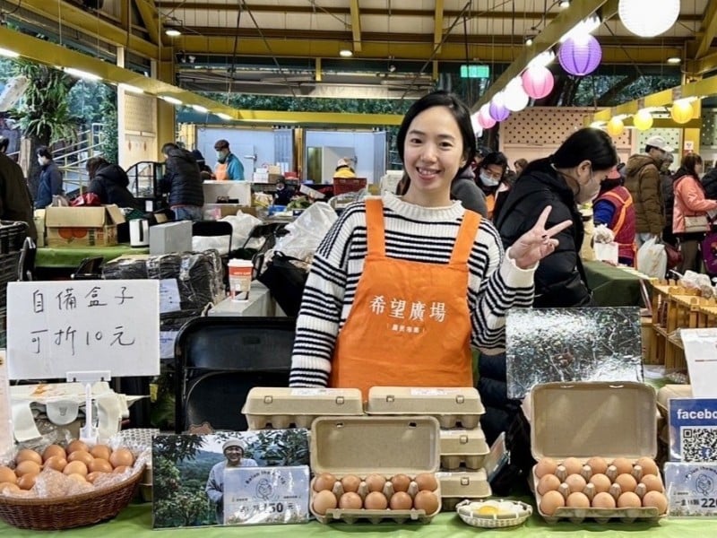 雞鳴「蛋」生希望、偏鄉部落在地就業！「紅葉福利雞蛋生產合作社」編織彩虹雞地