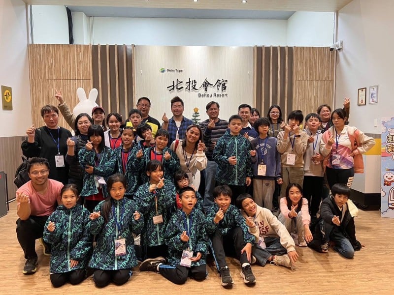 德武國小、港口國小跨越城際 開啟理財、文化與交通希望之旅