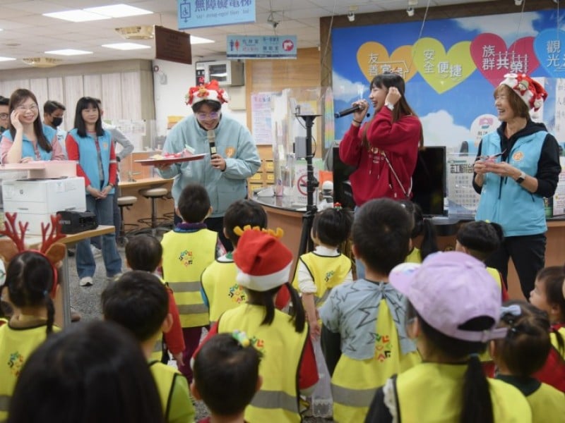 國產署以諾教保中心幼兒園到市公所報佳音