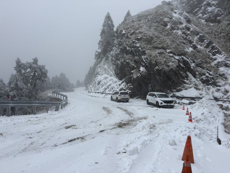 台14甲線高海拔路段有路面結冰機率，於今(27)日16時實施道路預警性封閉