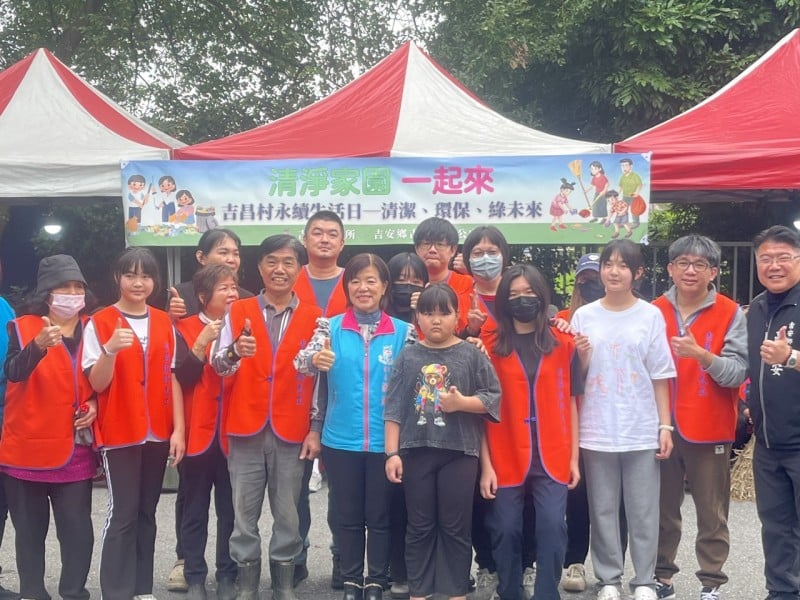 歲末迎新守護家園　吉昌村分村後首辦百人掃街　鄉親齊心打造潔淨新里