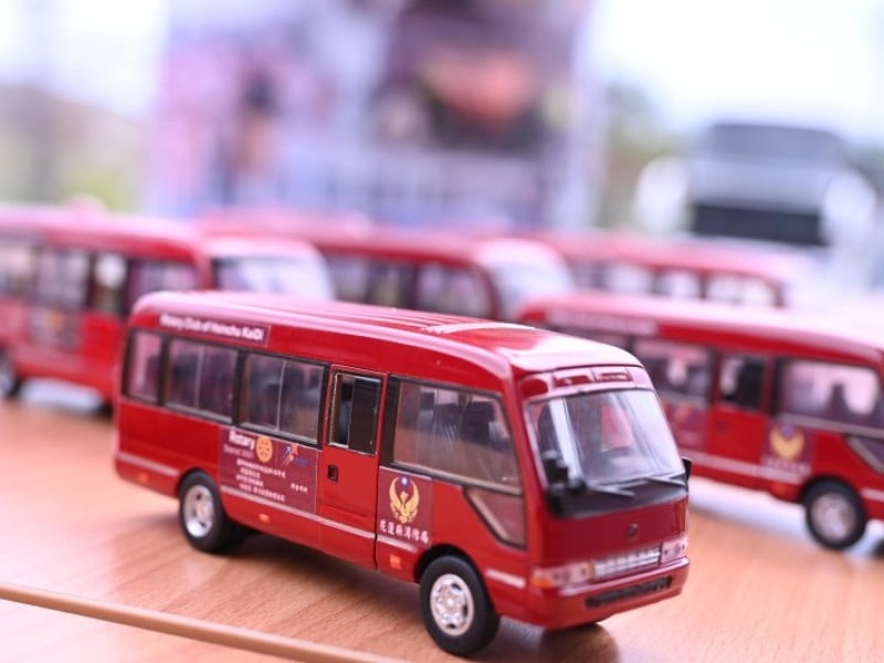 國際扶輪3501地區暨新竹凱蒂扶輪社捐贈花蓮縣特搜中巴