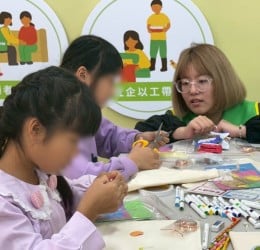 光復災後三個月外界關注漸退場 芥菜種會新春圍爐送祝福 陪伴中長期重建