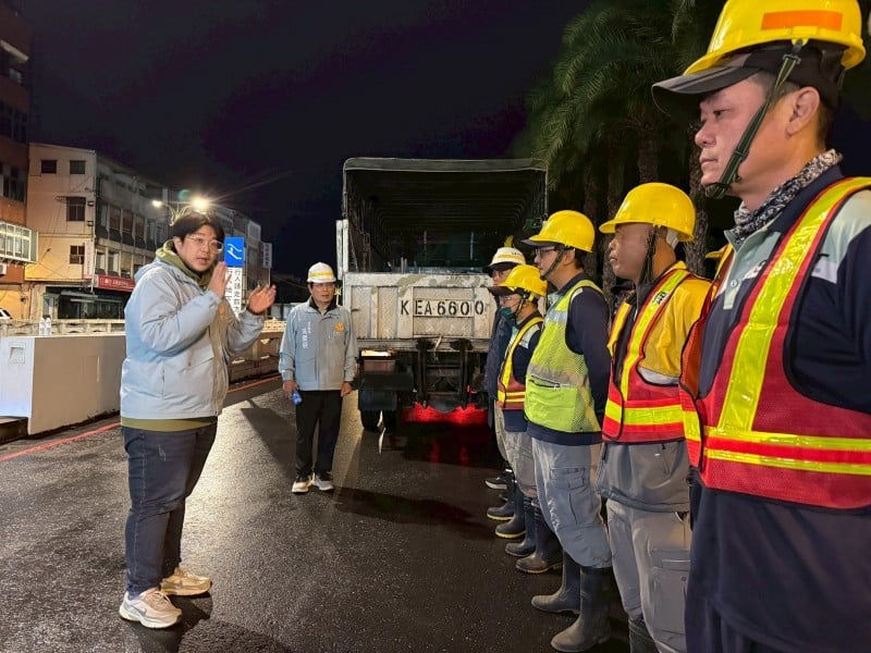 花蓮市夜間清洗中山地下道