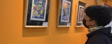 花蓮高商跨部別共學　進修部參訪多媒體設計科畢業成果展