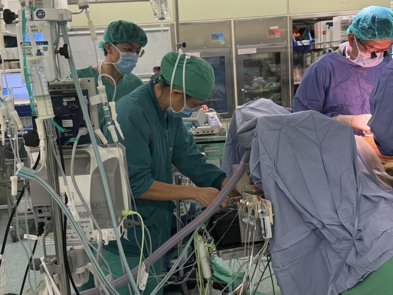 不輸血肝臟移植手術　花蓮慈院器官移植團隊導入「F1賽車」管理策略