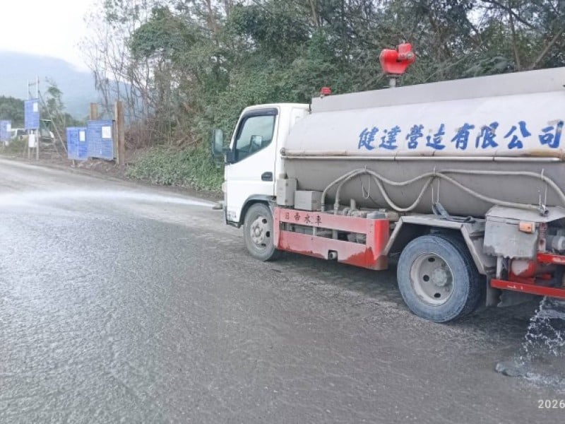馬太鞍溪疏濬揚塵影響行車安全 水利署：持續強化管理並兼顧地方安全