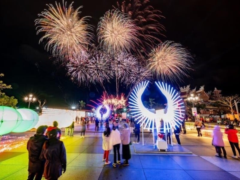 花蓮燈會「翻閱奇蹟」提燈曝光 邀民眾翻閱屬於自己的奇蹟 