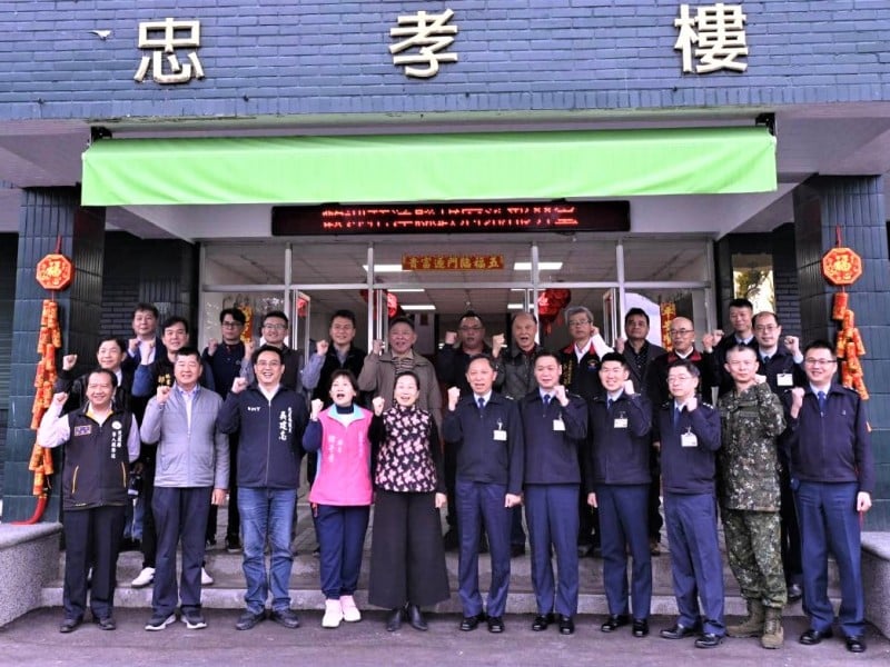 115年春節敬軍活動 縣長徐榛蔚感謝國軍保家衛國 致上最高敬意