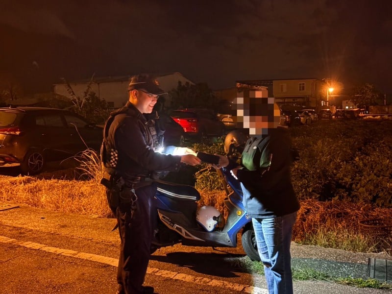 婦人掉手機「內存資料、珍貴回憶」心急如焚 吉警靠「尋找功能」成功尋回