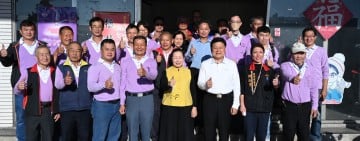 徐榛蔚視察花蓮縣蔬菜運銷合作社拜早年 確保年節蔬菜供貨穩定與守護民眾食安