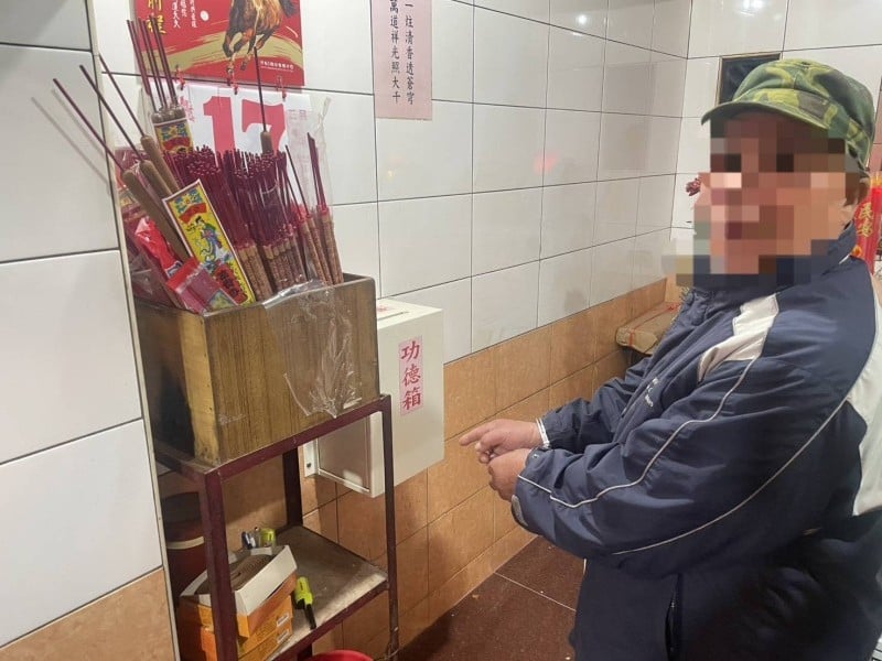 大年初一要偷土地公香油錢 還沒偷就被抓