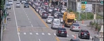 今初四蘇花北上湧現車潮 ! 壅塞已排到太魯閣大橋