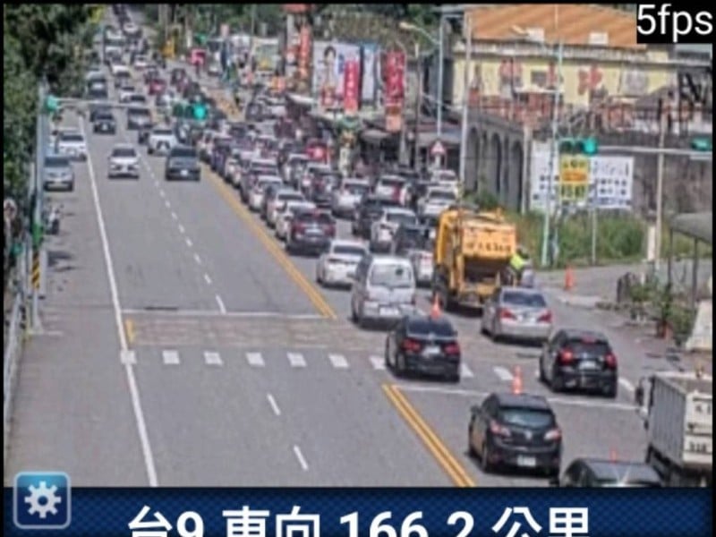 花蓮往宜蘭車多預估至明日清晨紓解