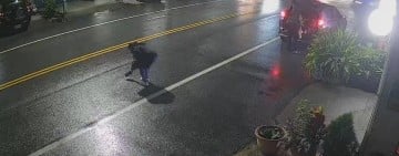 姊妹為母籌借「十萬元手術費」掉街頭被撿走 警方依法偵辦、監視畫面曝