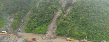 台9丁9.5K及台9線159.4K土石流 目前正積極復建施工