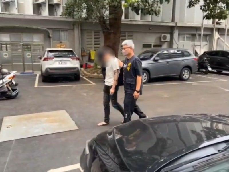 花蓮某高中生疑似欠賭債 債主到校門口撒傳單