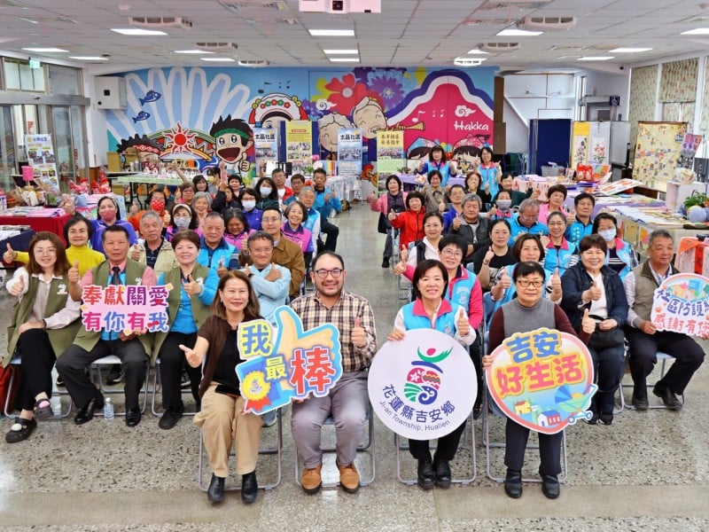 游淑貞鼓勵社區互學共好評鑑成長 各社區發展協會攜手提升服務品質