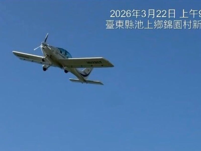 輕航機「低飛俯衝」多次掠過伯朗大道 遊客嚇壞業者憂安全