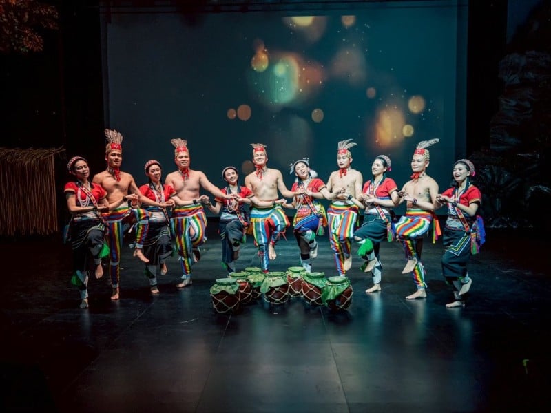 縣府阿勒飛斯文化藝術團實地免費巡演 展現原民樂舞文化實力