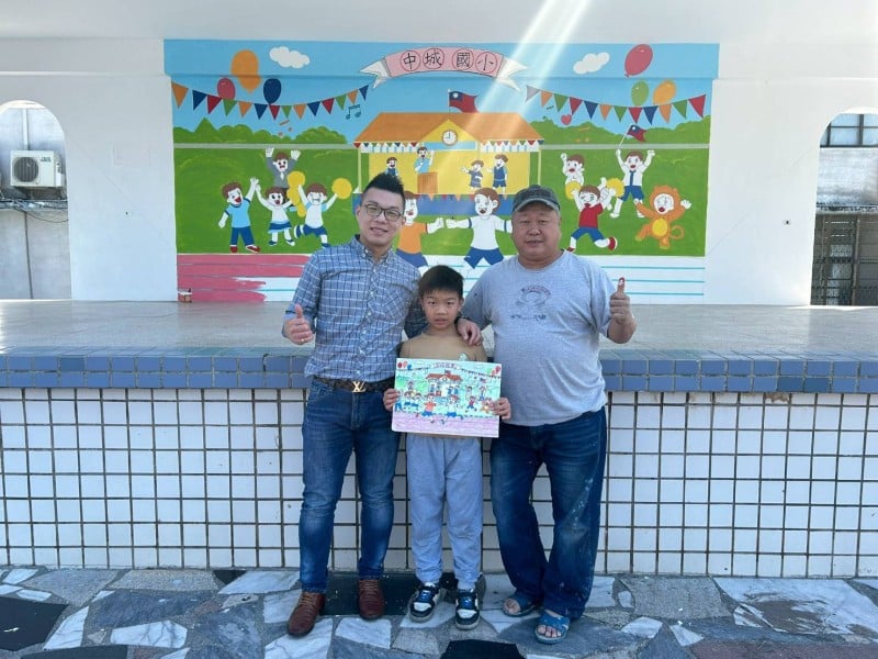 「孩子的畫，成為學校的牆」中城國小校慶前最暖風景