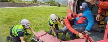 黑鷹馳援馬博拉斯山屋救出摔傷山友