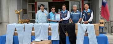 魏嘉賢促成如興公司300餘件服飾助弱勢