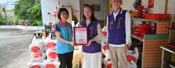 吉安鄉九天紫元宮捐助物資照顧弱勢  鄉長游淑貞感謝宗教濟世助人