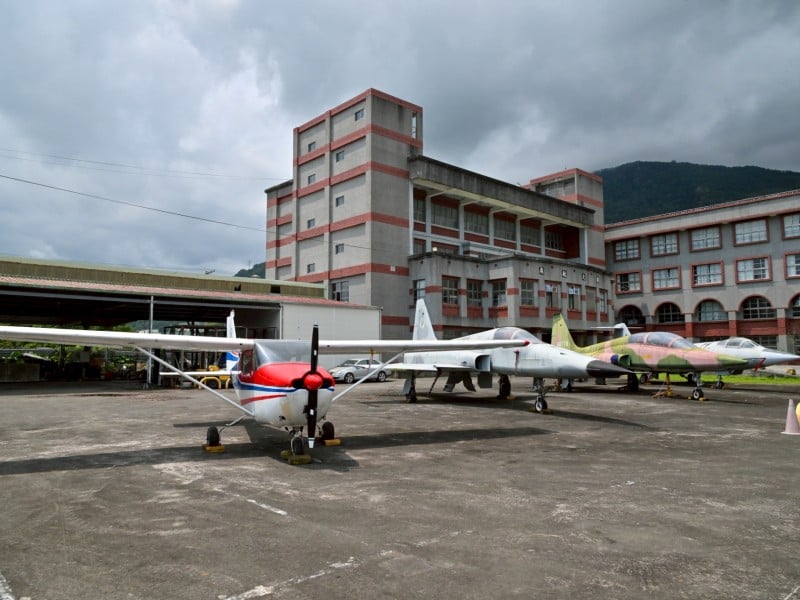 飛修實力亮眼　上騰工商勇奪北區佳績　游淑貞表揚優秀學子