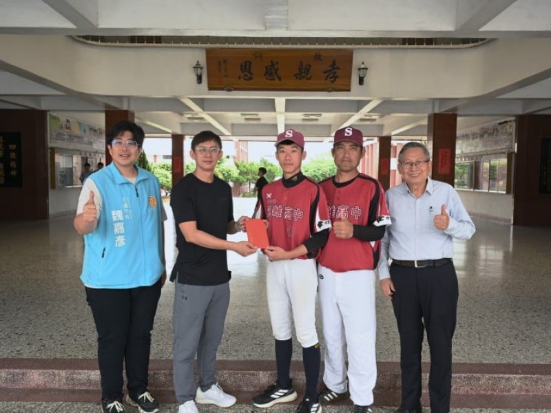 花蓮市公所媒合民間資源力挺四維高中軟式棒球隊