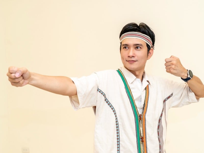  訴求專業入政、資源回鄉 ! 太魯閣族青年代表王沈剛竹比紹 完成登記參選縣議員