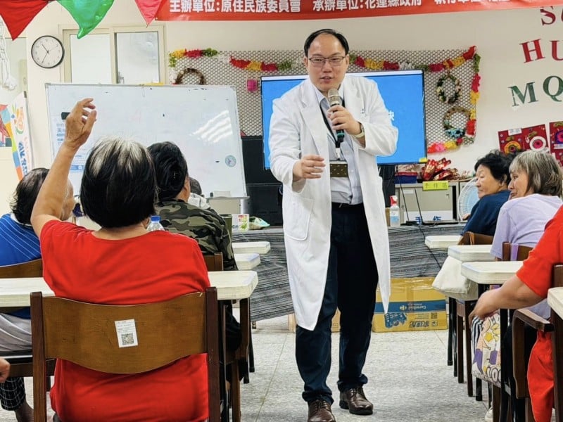 國軍花蓮總醫院深入秀林辦衛教　談蛋白尿與腎病提升健康意識