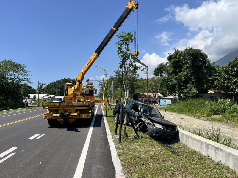 自撞落跑還毒駕上路　花蓮男遭警逮送辦羈押