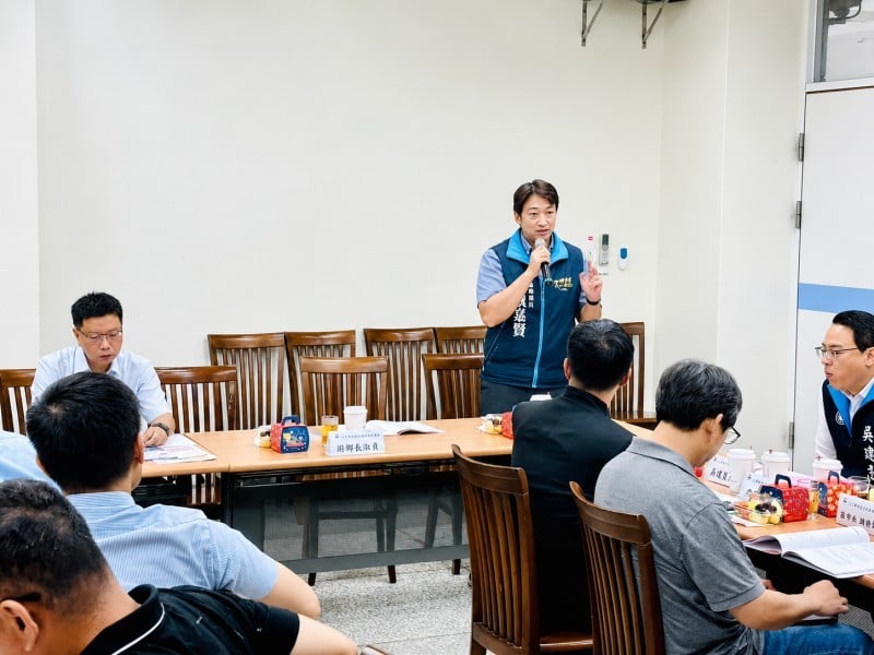 魏嘉賢主張特教助理員採月薪、全聘期制