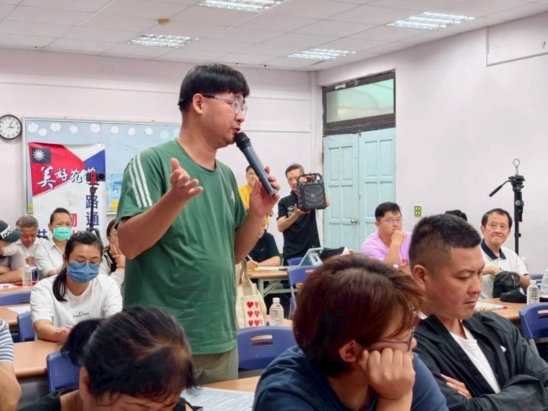 傾聽基層！游淑貞與夜市攤商座談