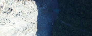 萬里溪堰塞湖水量緩緩上升 距七彩湖僅7公里