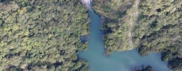 萬里溪堰塞湖滲流量增加