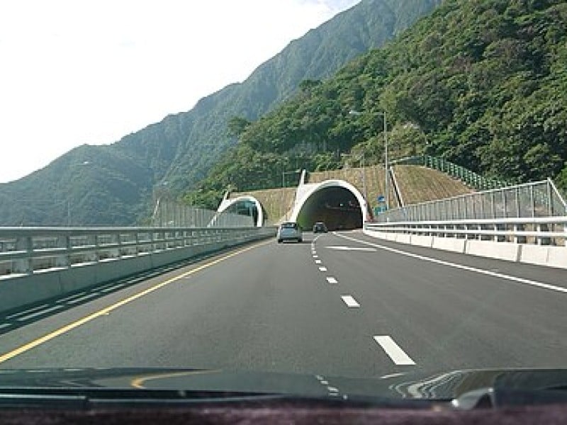 去年開放「普重機車」6個月 ? 公路局 : 中仁隧道目前仍持續試辦通行