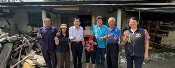 新城鄉長何禮臺關懷火災受災戶 協助清運災後廢棄物並核發急難救助金