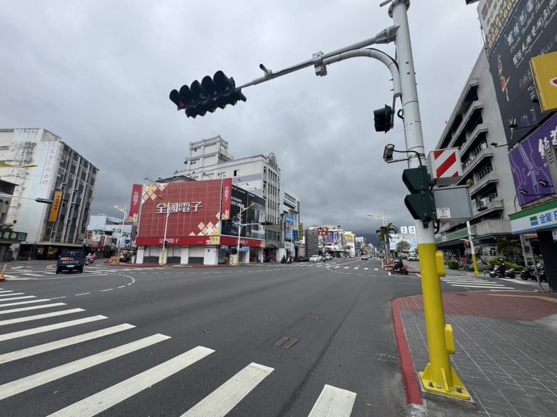 花蓮中山、建國路口科技執法8月1日起轉型　鎖定「車不停讓行人」守護路口安全