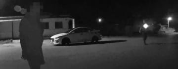 無照毒駕男半夜洗車不成「硬撞洗車機」 玉警依法送辦