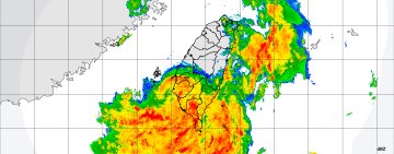 西南風偏強雨勢猛！高屏防大豪雨　花東山區慎防豪雨、土石流