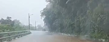 花蓮山區雨勢持續增強　吉安南華往鯉魚潭沿線驚見泥流滑落