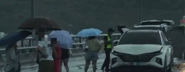 大雨視線不佳！「最美金崙大橋」南下發生嚴重事故　提醒用路人雨天行車務必小心