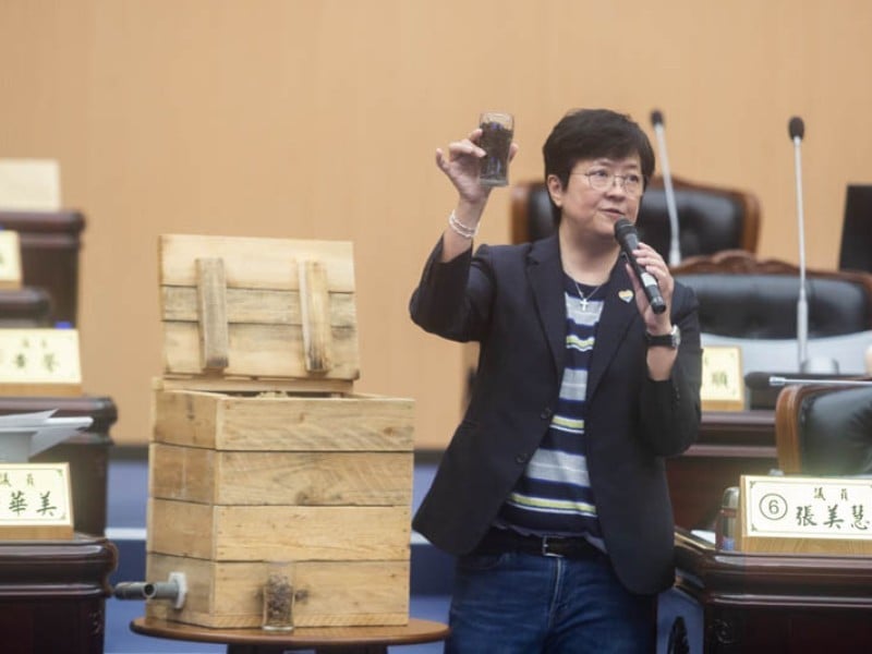 花蓮縣議員楊華美宣布不再競選連