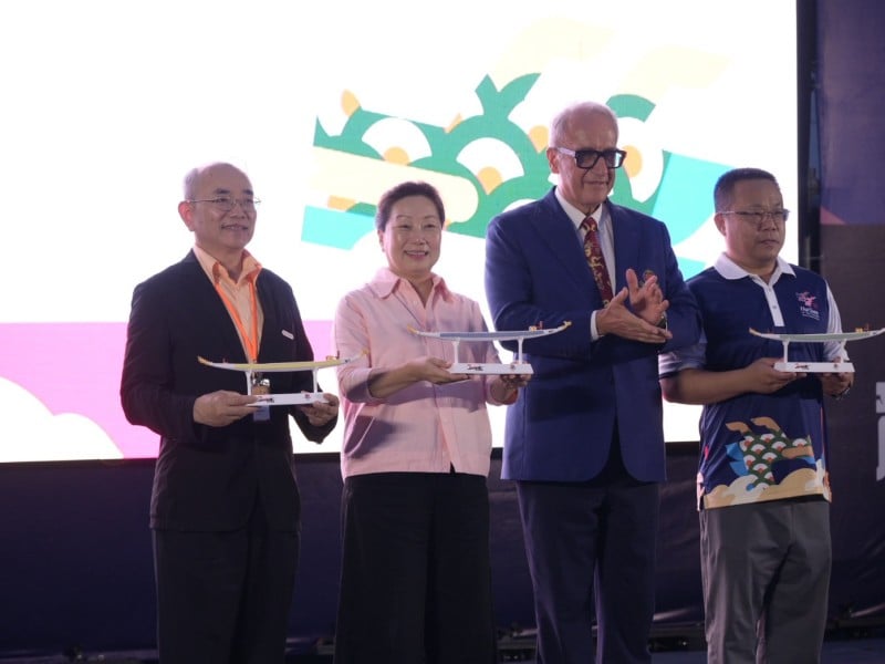 世界俱樂部龍舟錦標賽圓滿閉幕 花蓮縣長徐榛蔚邀選手們11月鯉魚潭再次相聚