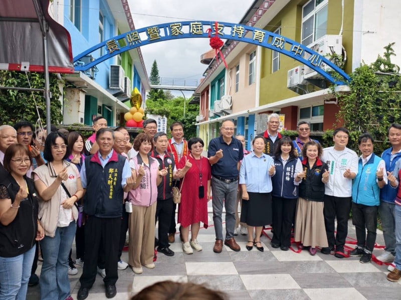 花蓮重磅開幕！打造擬真教學與品質賦能平台 「長照暨家庭支持育成中心」揭牌 產官學貴賓齊聚見證在地照護新里程